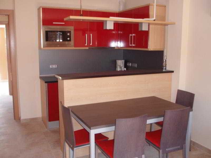 Aparthotel Bardon Кастелдефелс Екстериор снимка